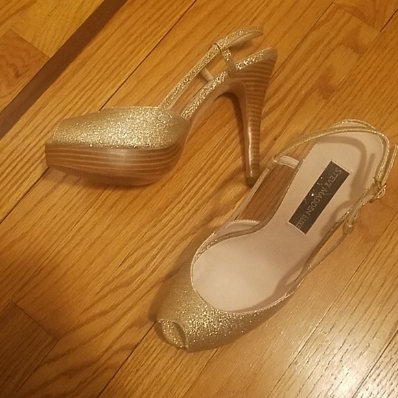 Steve Madden Lux Platform Sandal - Picture 2 of 5